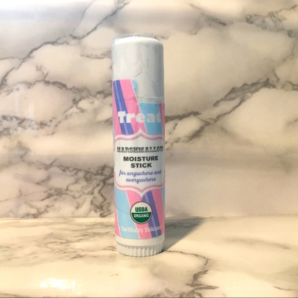Treat Marshmallow Moisture Balm - Picture 6 of 6